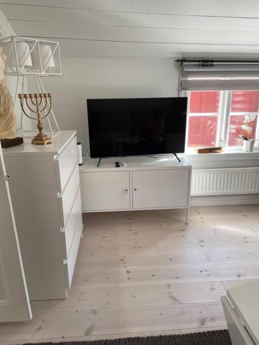 Historisk Charm I Hjaertat Av Gamla Stan Kalmar Villa Kültér fotó