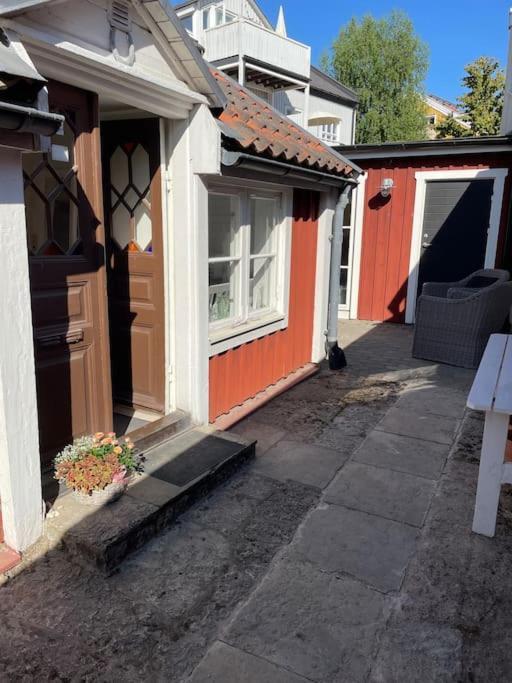 Historisk Charm I Hjaertat Av Gamla Stan Kalmar Villa Kültér fotó